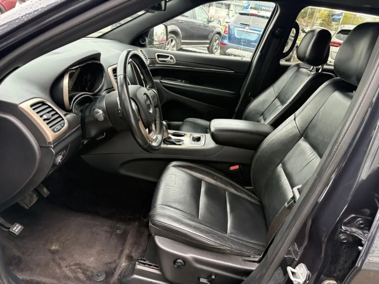 Jeep Grand Cherokee снимка Jeep Grand Cherokee