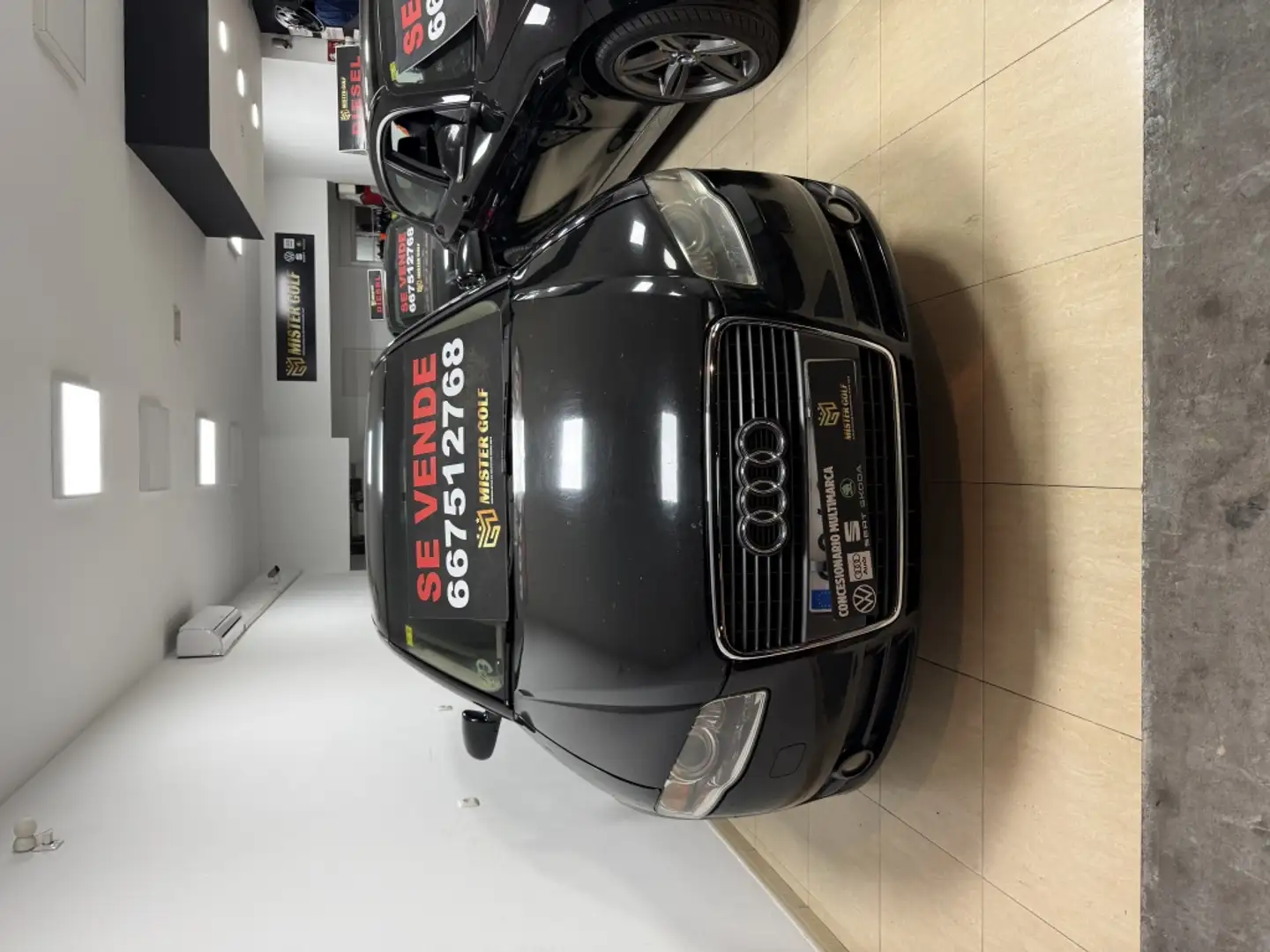Audi A4 2.0TDI DPF Negro - 1