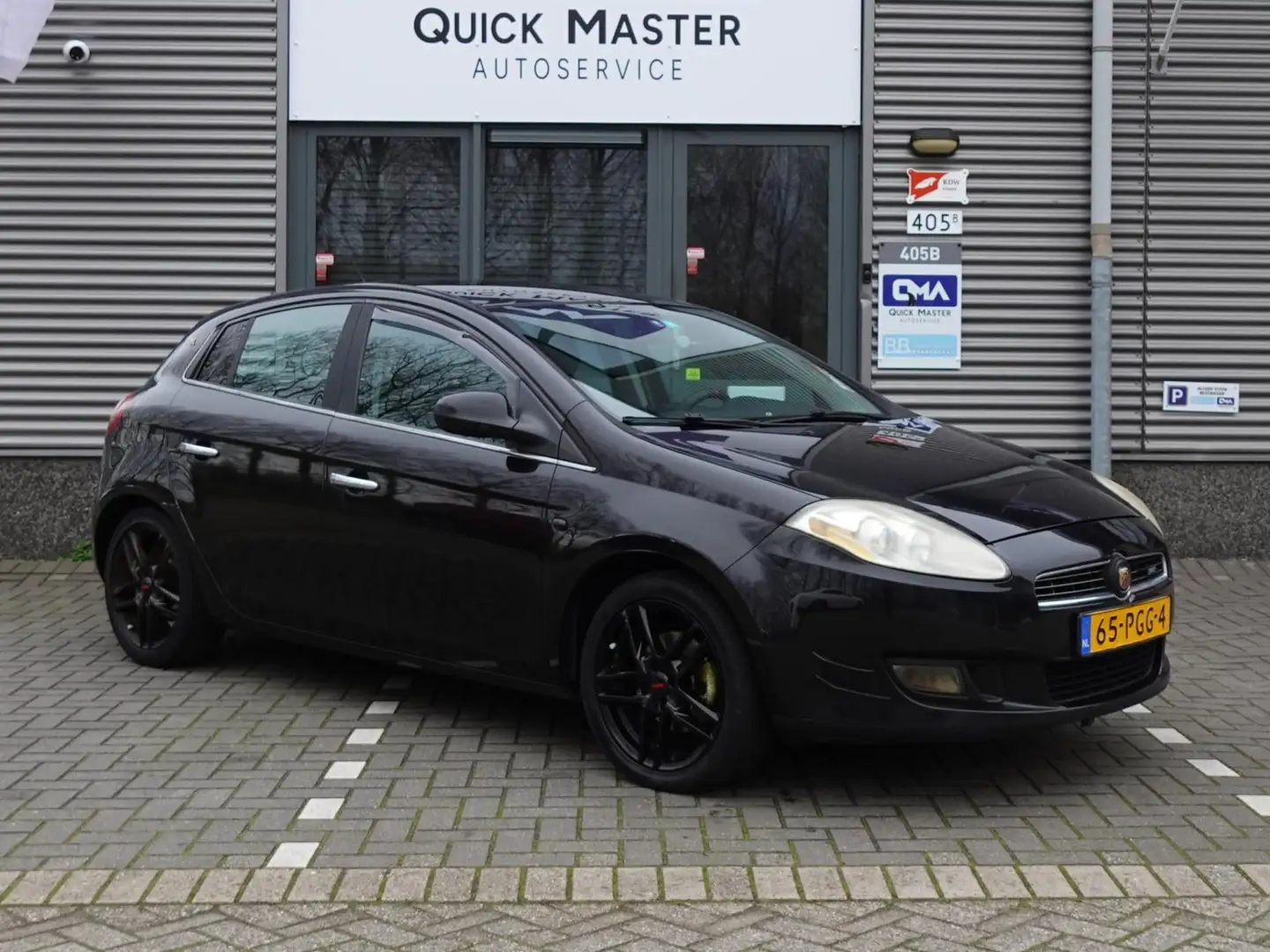 Fiat Bravo 1.4 T-Jet Emotion Zwart - 2