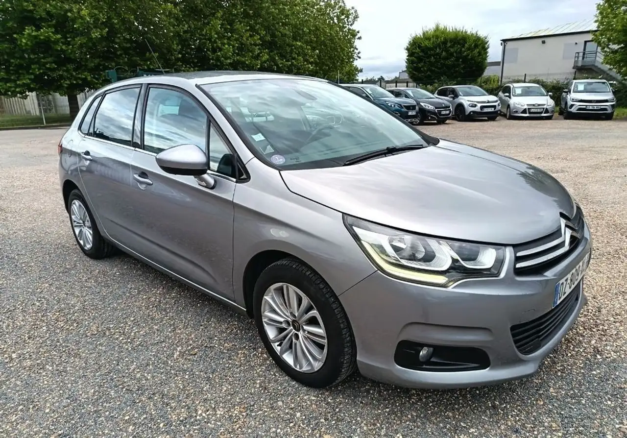 Citroen C4 CITROÃN 1.2 110cv MILLENIUM