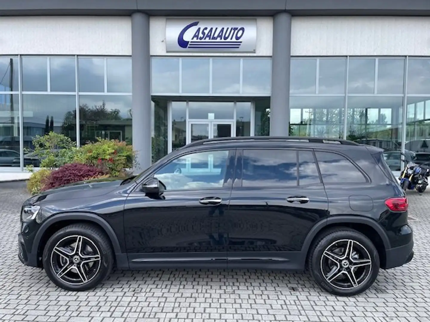 Mercedes-Benz GLB 200 AMG Line Advanced Plus auto KEYLESS GO/EASYPACK Negro - 1