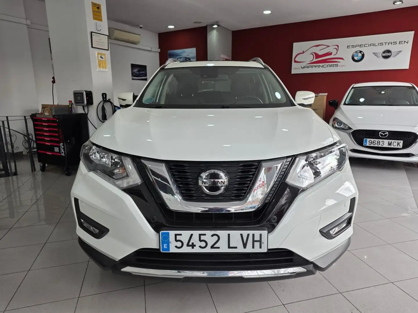 Nissan X-Trail 5P DIG-T 120 kW (160 CV) E6D DCT N-CONN. Blanco - 2