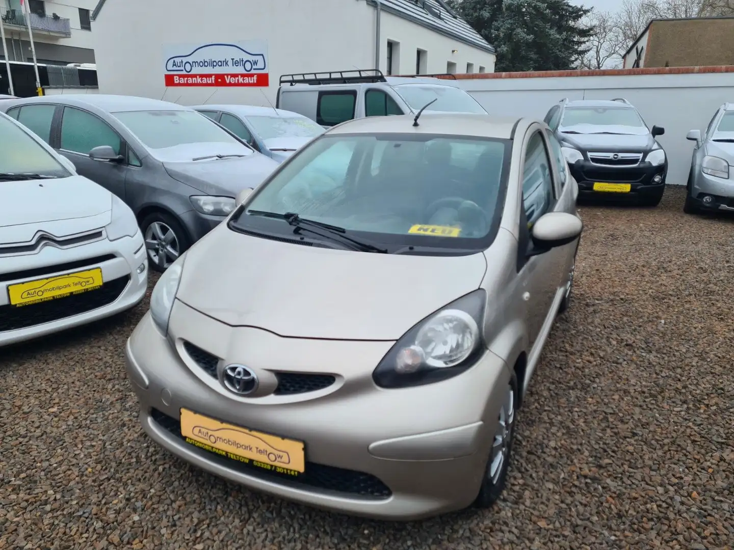 Toyota Aygo Aygo Sondermodell CKin2U "Calvin Klein" Leder Beige - 1