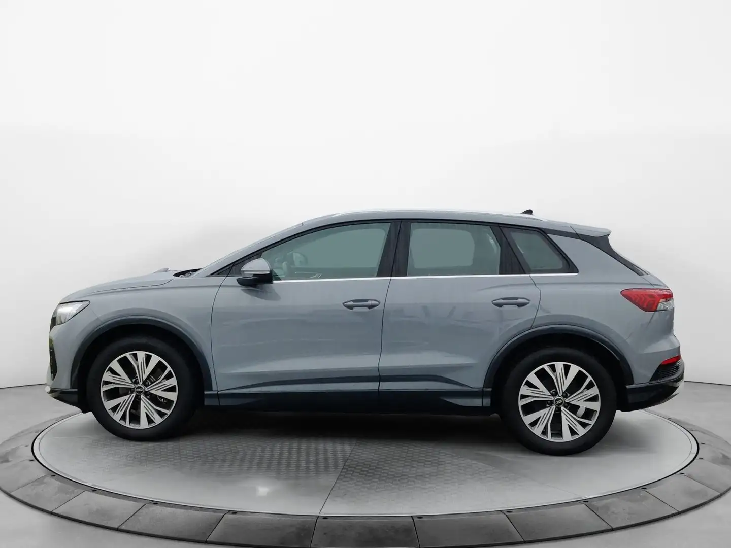 Audi Q4 e-tron 35 Advanced, DAB, PDC, Tempomat, Sport Grau - 2