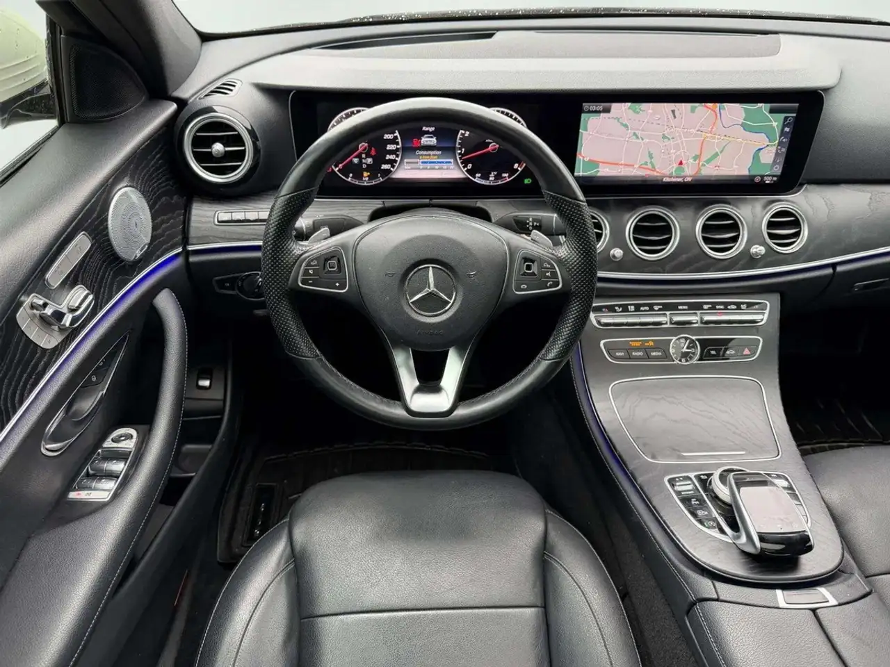 Mercedes-Benz E-Class photo Mercedes-Benz E-Class