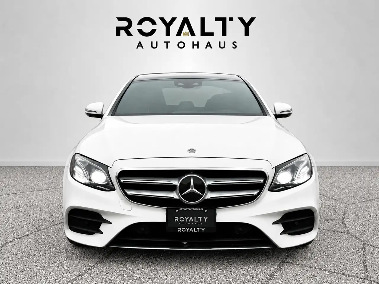 Mercedes-Benz E-Class photo Mercedes-Benz E-Class