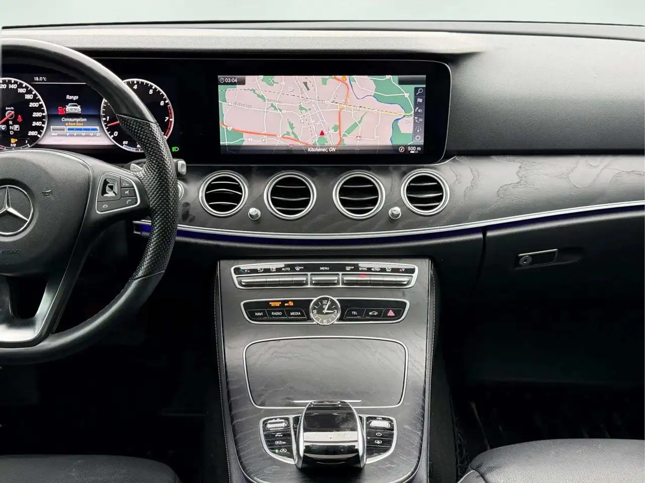 Mercedes-Benz E-Class photo Mercedes-Benz E-Class