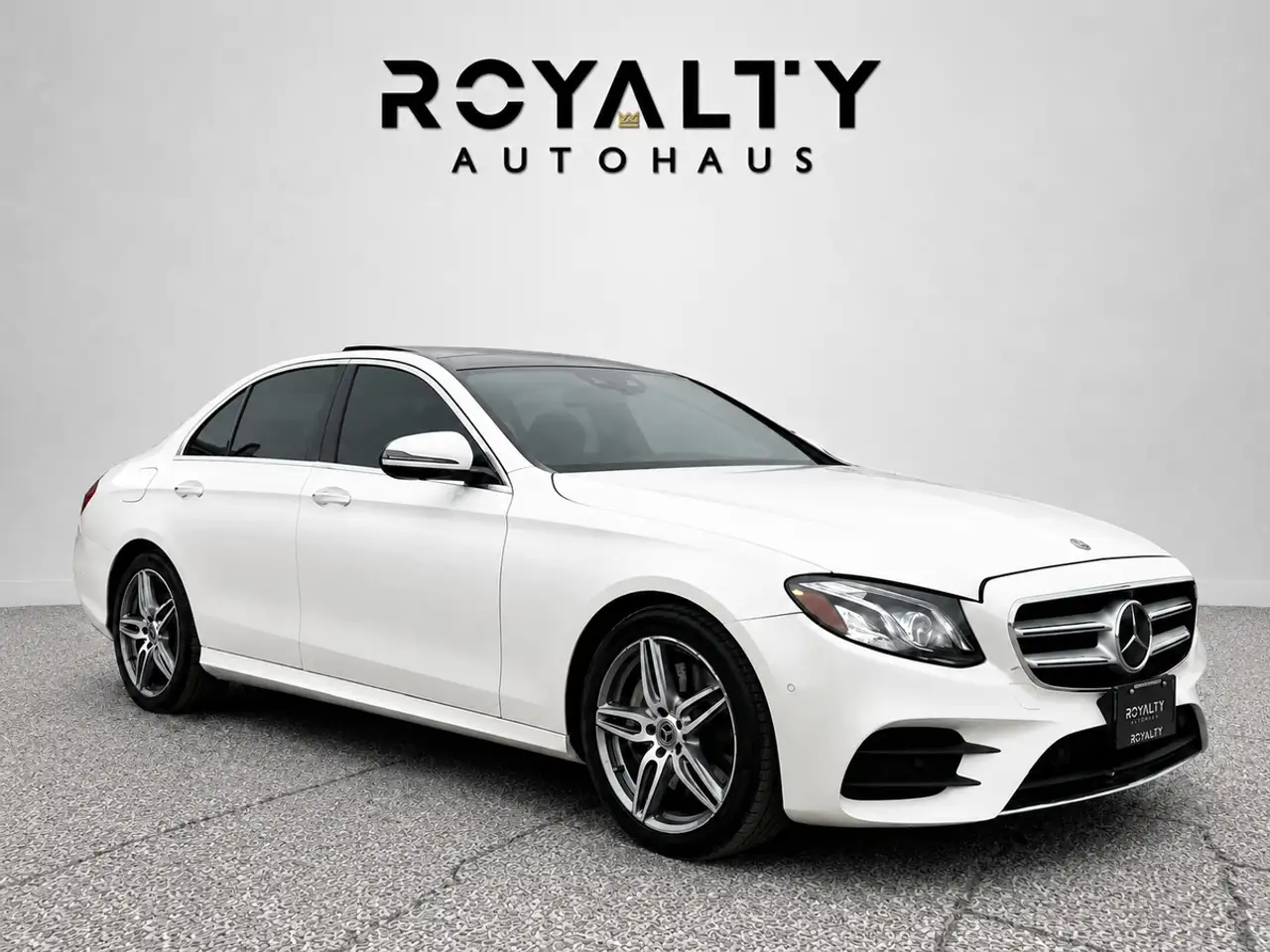 Mercedes-Benz E-Class photo Mercedes-Benz E-Class