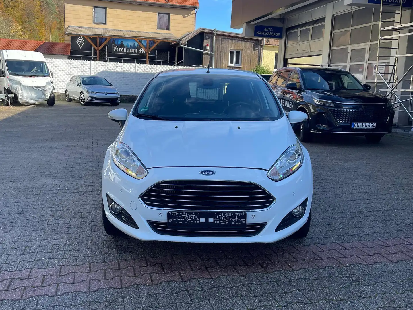 Ford Fiesta Titanium Weiß - 2