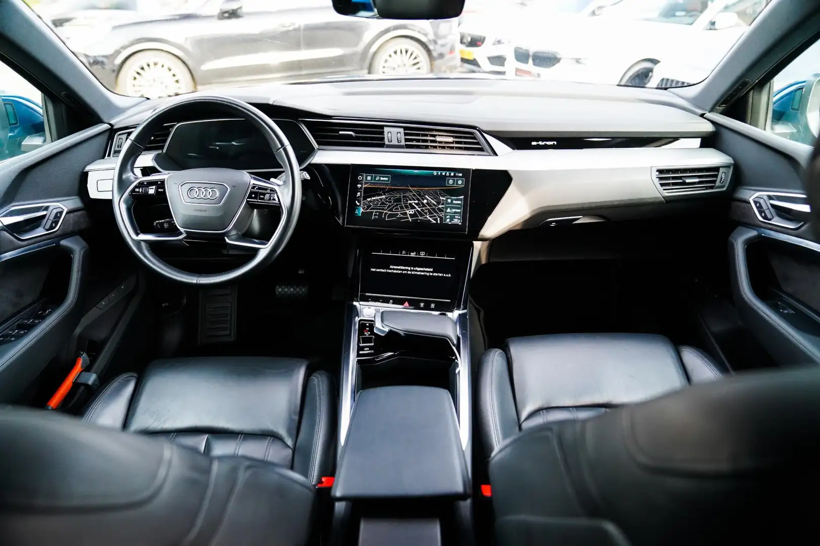 Audi e-tron E-tron 55 quattro advanced 95 kWh | Luchtvering | Blauw - 2