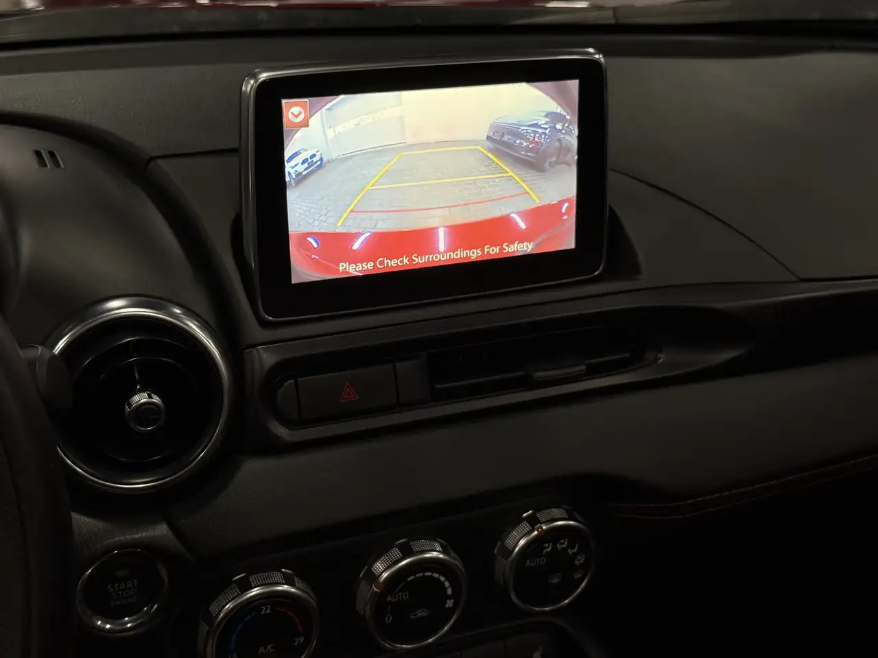 Fiat 124 Spider снимка Fiat 124 Spider