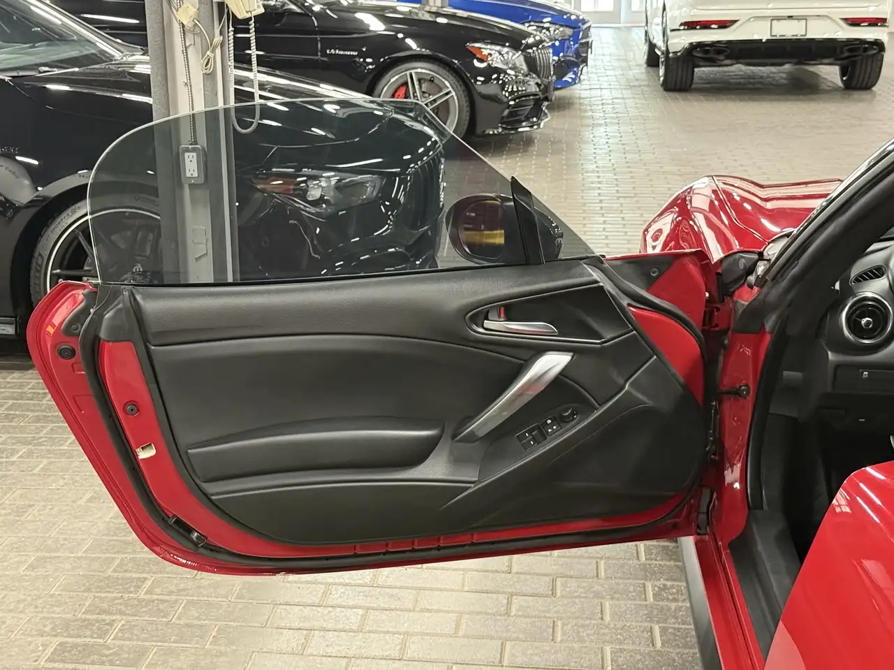 Fiat 124 Spider снимка Fiat 124 Spider
