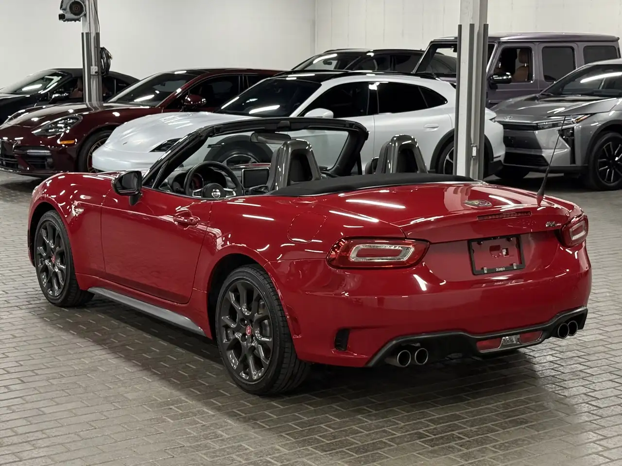 Fiat 124 Spider снимка Fiat 124 Spider