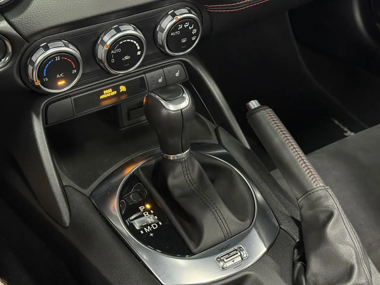 Fiat 124 Spider снимка Fiat 124 Spider