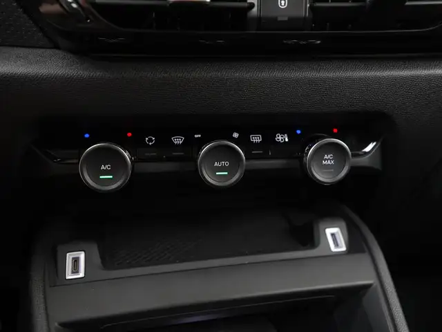 Citroen C4 view 12