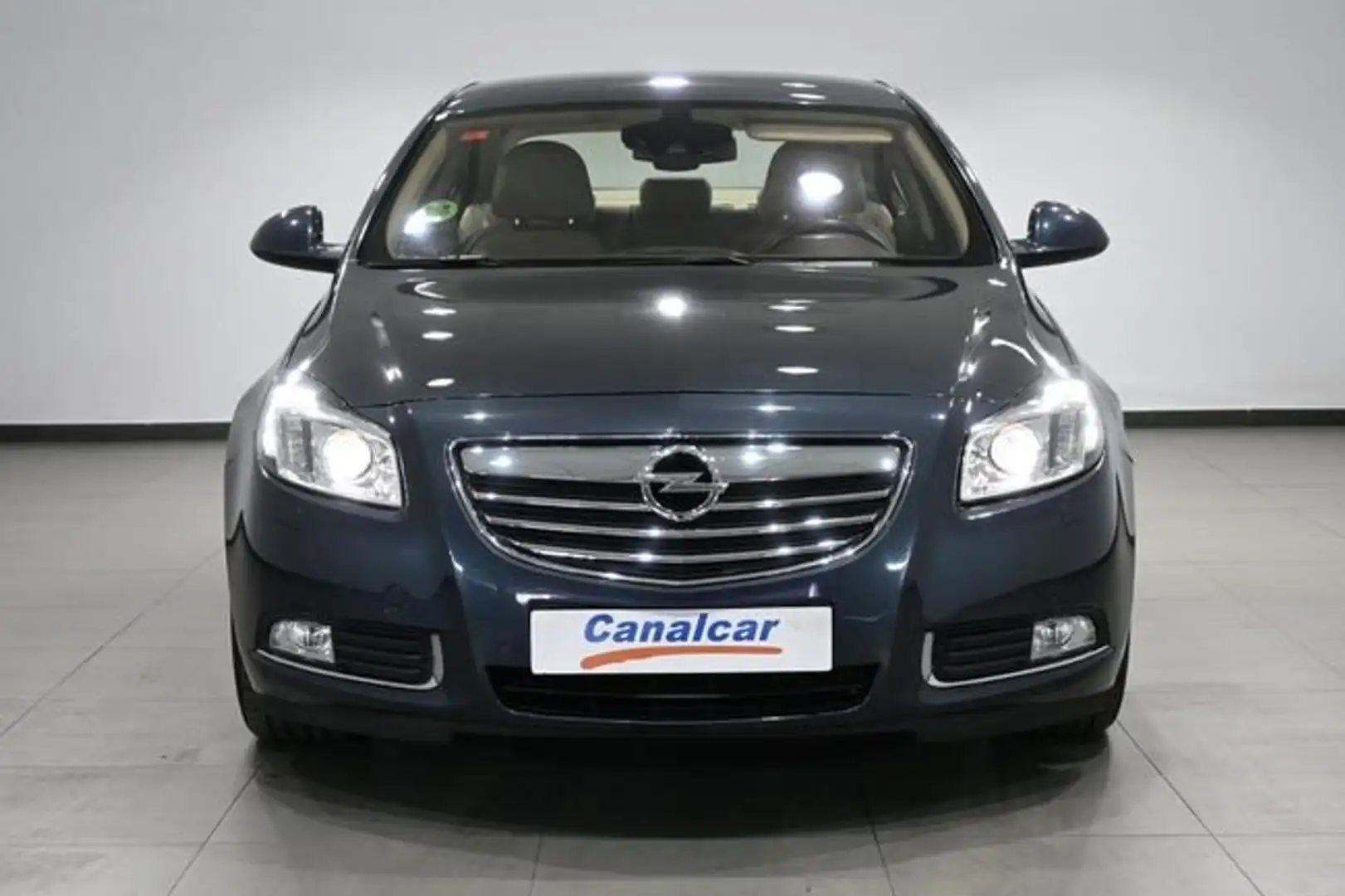 Opel Insignia 4p Cosmo 1.8 16v 140 CV Gris - 2