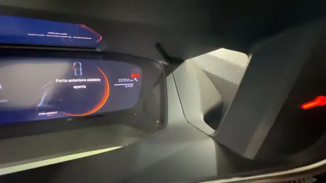 Peugeot 208 view 20