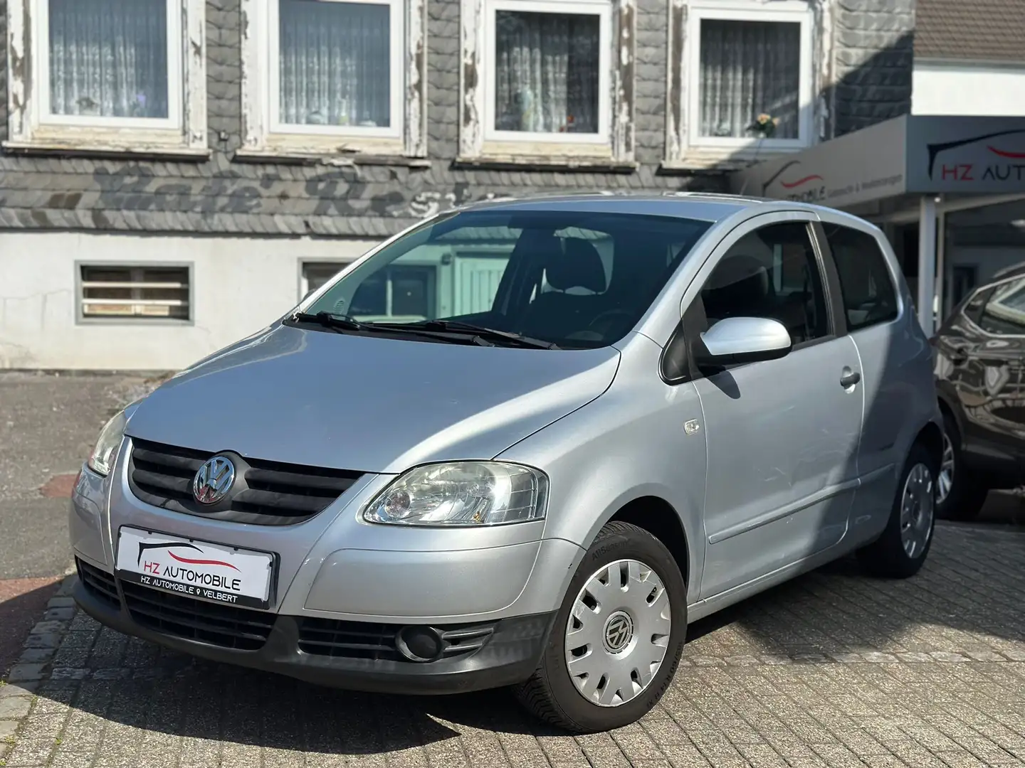 Volkswagen Fox 1.2 Refresh *1.HAND *KLIMA *TÜV 01.2027 Silber - 2