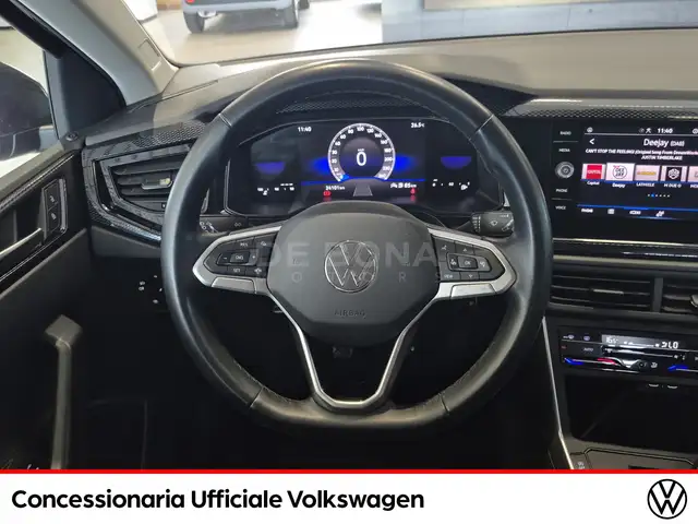 Volkswagen Polo view 11