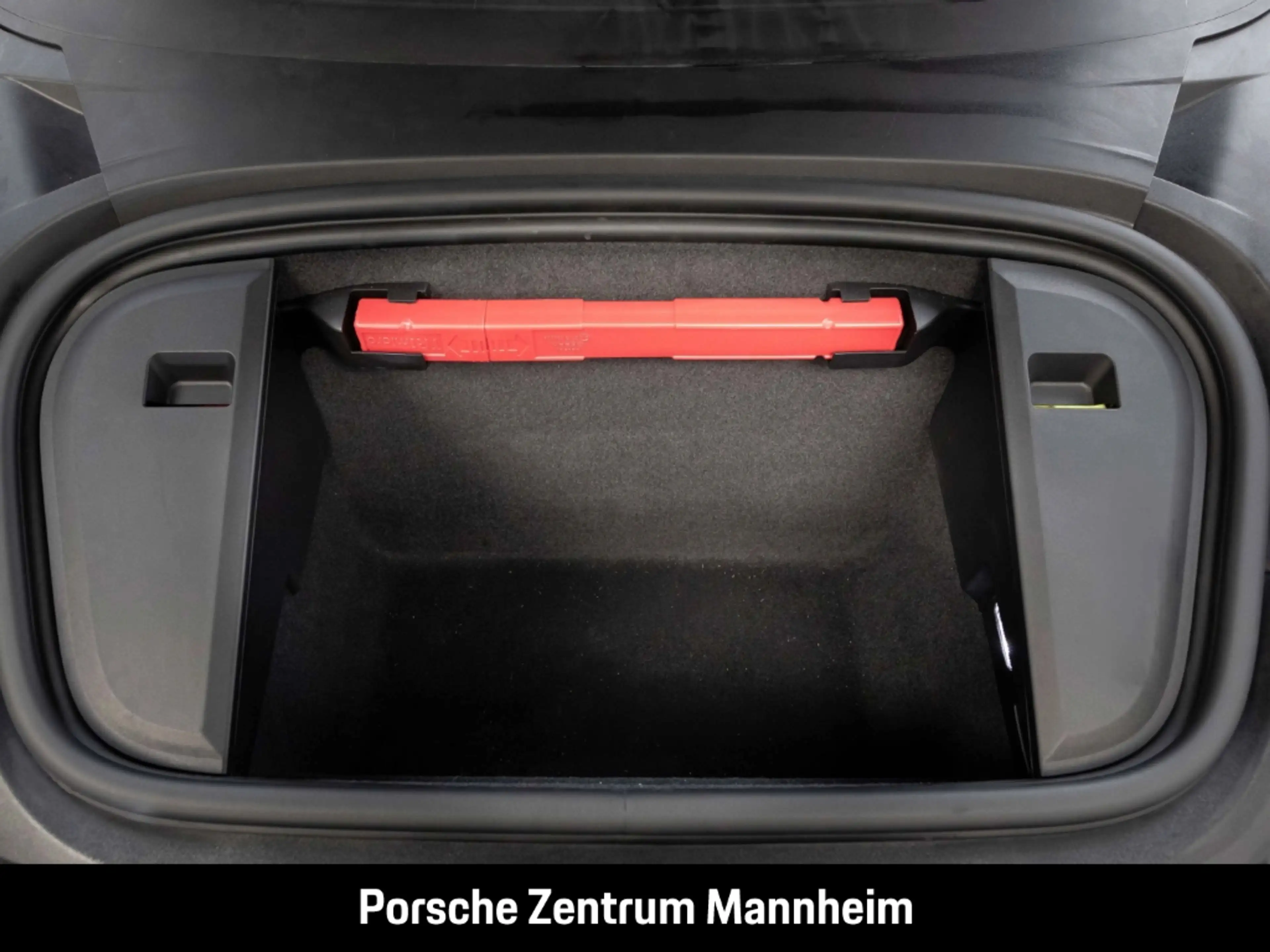 Porsche Taycan GTS Sport Turismo InnoDrive Privacy SurroundView — photo 24