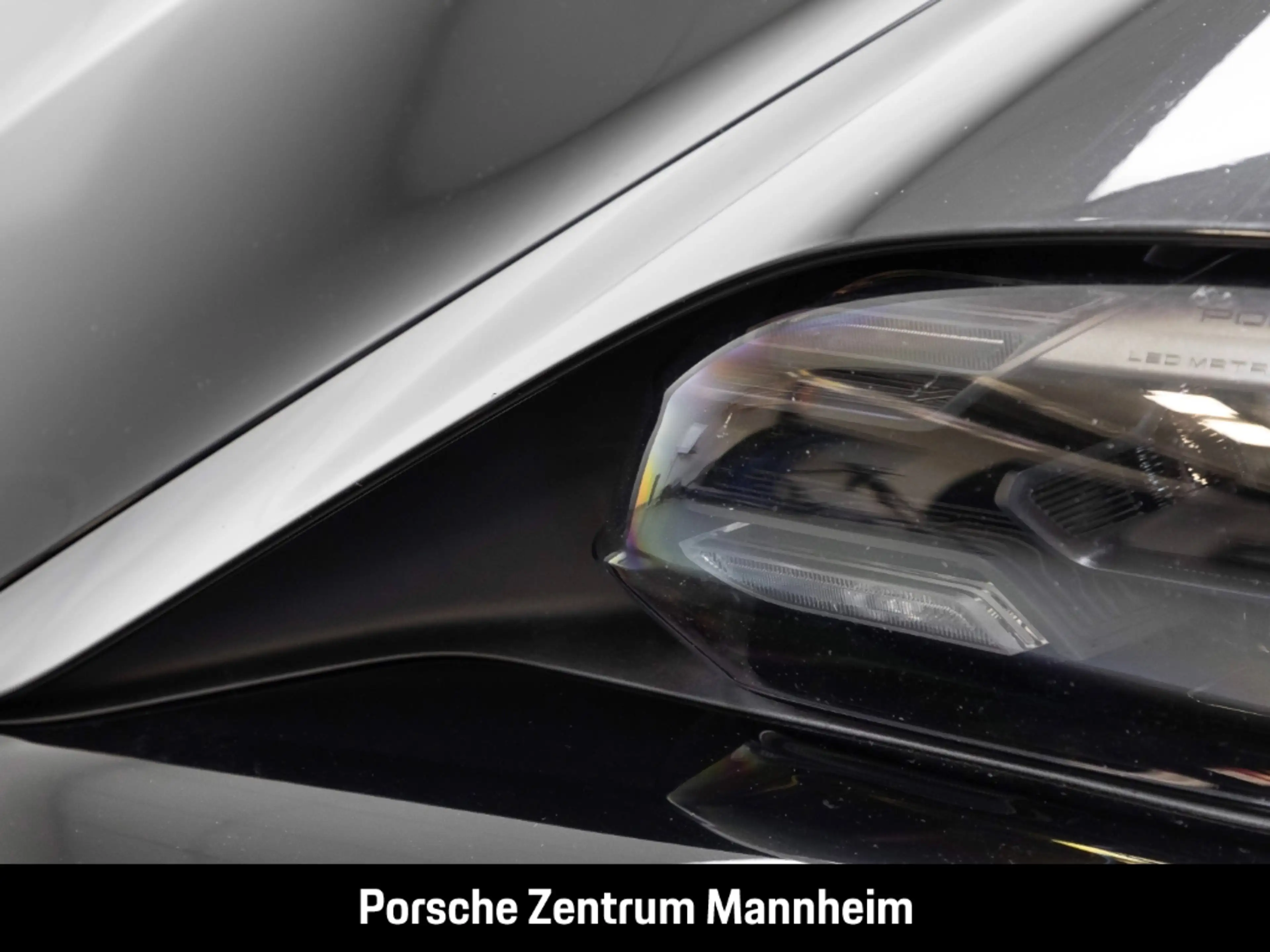 Porsche Taycan GTS Sport Turismo InnoDrive Privacy SurroundView — photo 32
