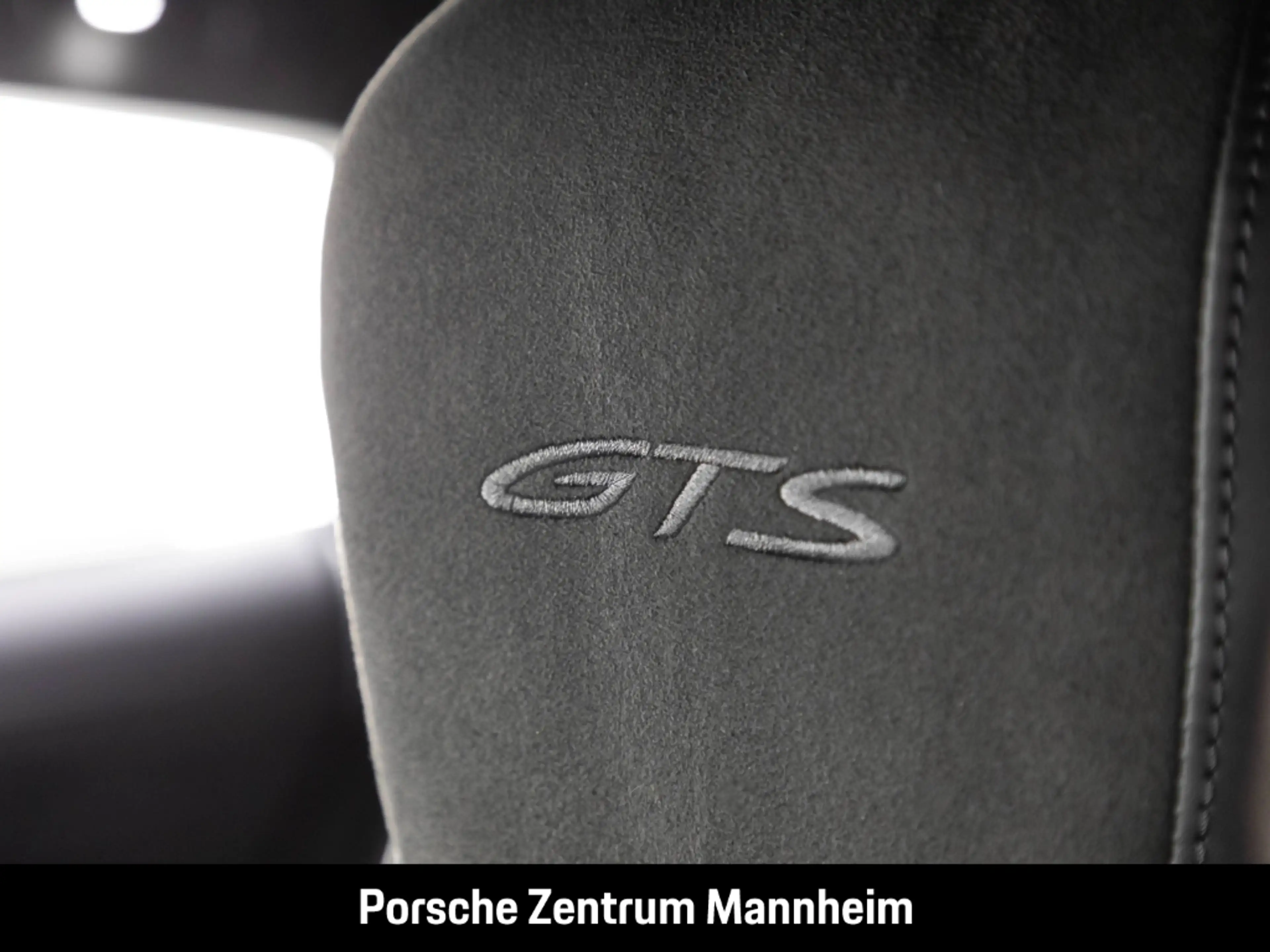 Porsche Taycan GTS Sport Turismo InnoDrive Privacy SurroundView — photo 29