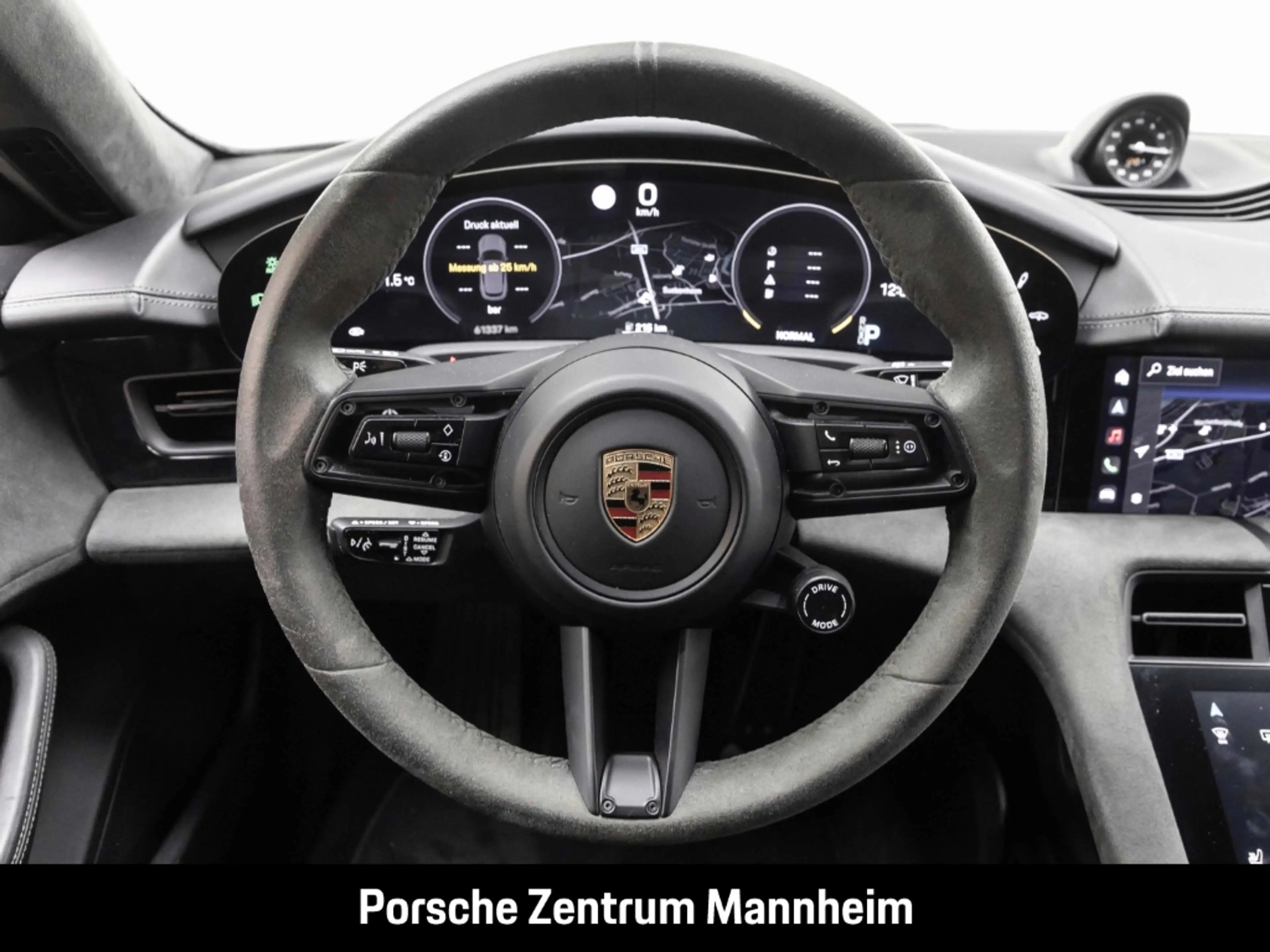 Porsche Taycan GTS Sport Turismo InnoDrive Privacy SurroundView — photo 17