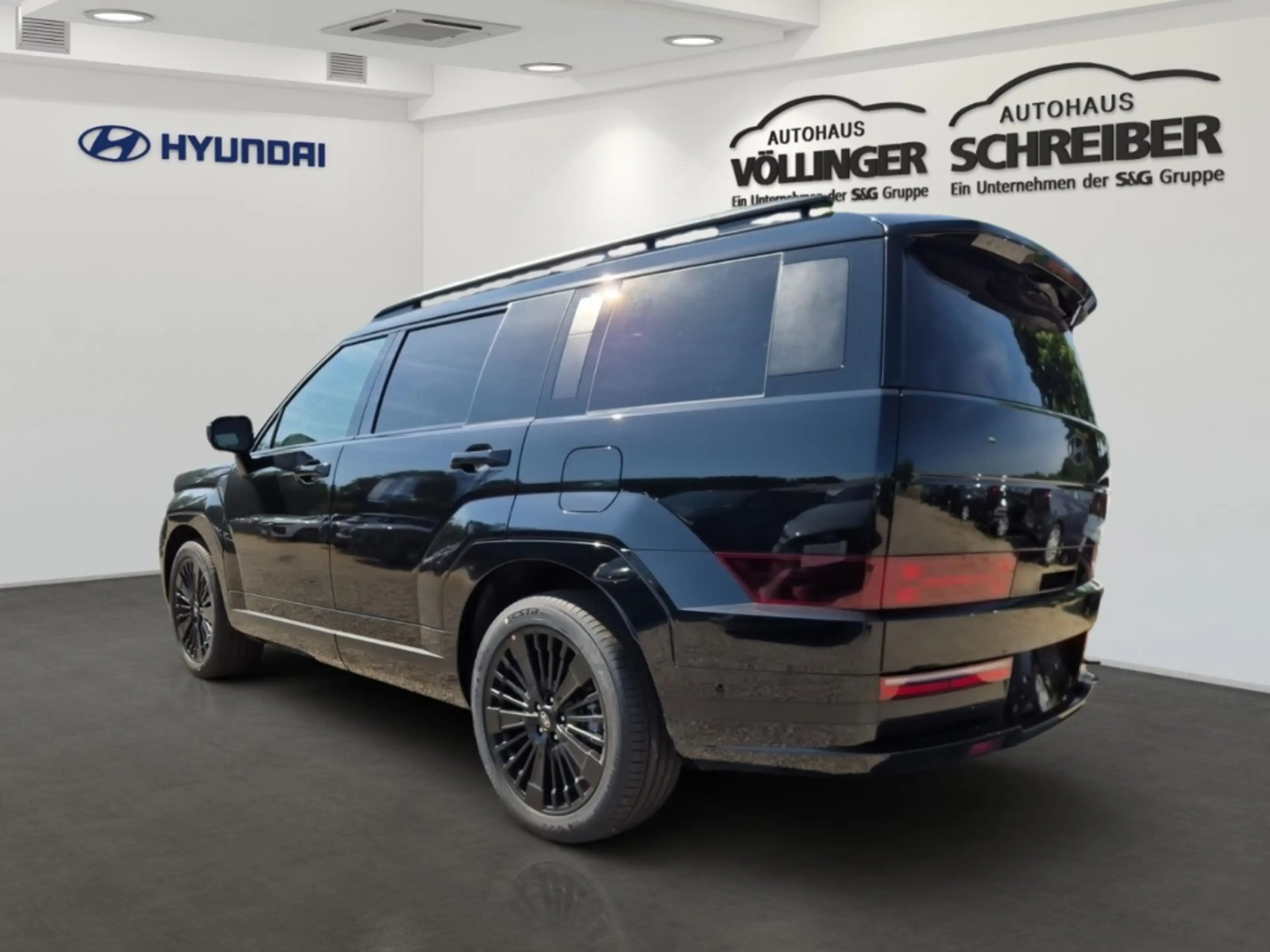 Hyundai SANTA FE 7-Sitzer 1.6 T-GDI Hybrid 239PS 4WD Blackline 6-AT — photo 4