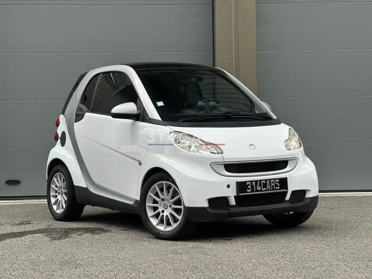 smart forTwo Fortwo Coupe 1.0i - 71 mhd - BV Softouch  COUPE Pa Gris - 1