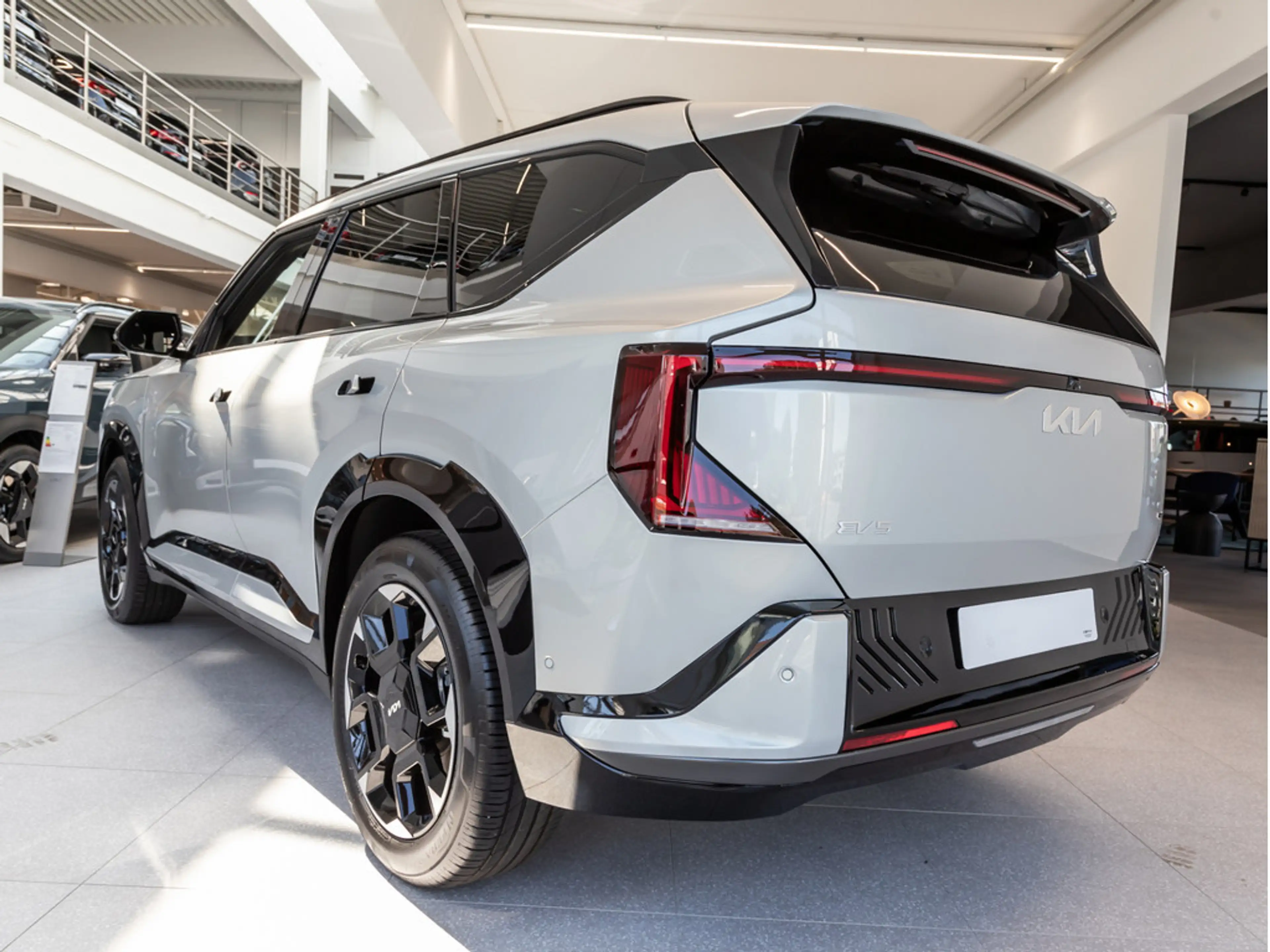 Kia EV5 Elektro 81,4 kWh GT-Line 360° HUD ACC H/K — photo 7