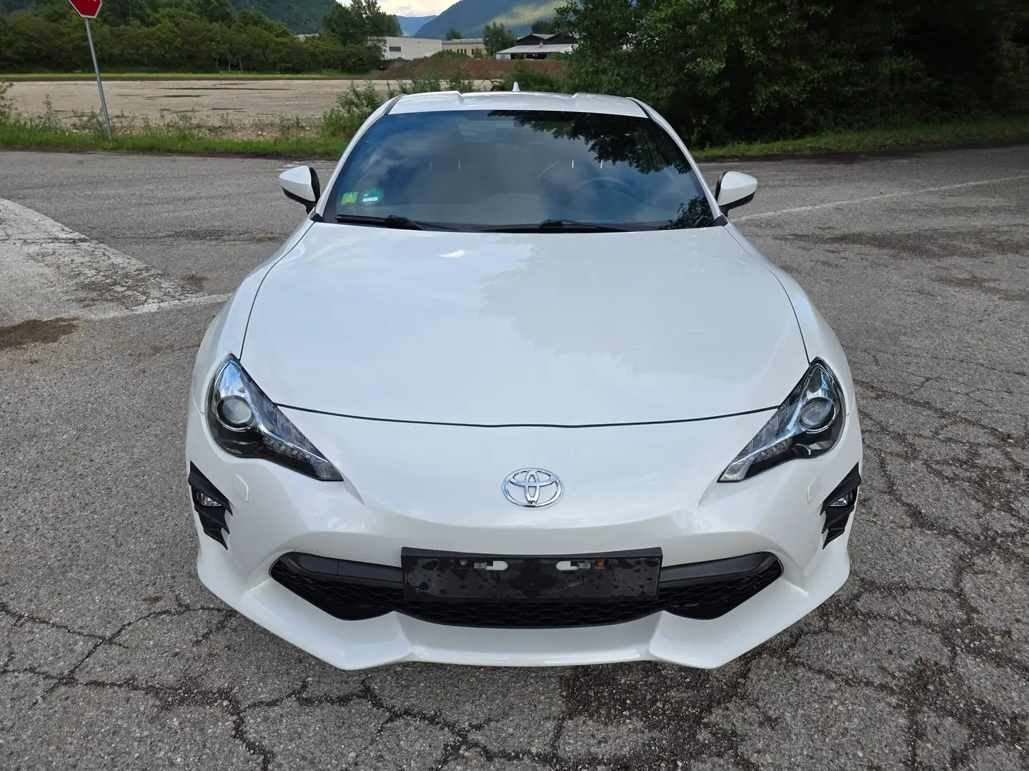 Toyota GT86 GT86 2.0 Limited Edition TRD **PERFETTA** Weiß - 2