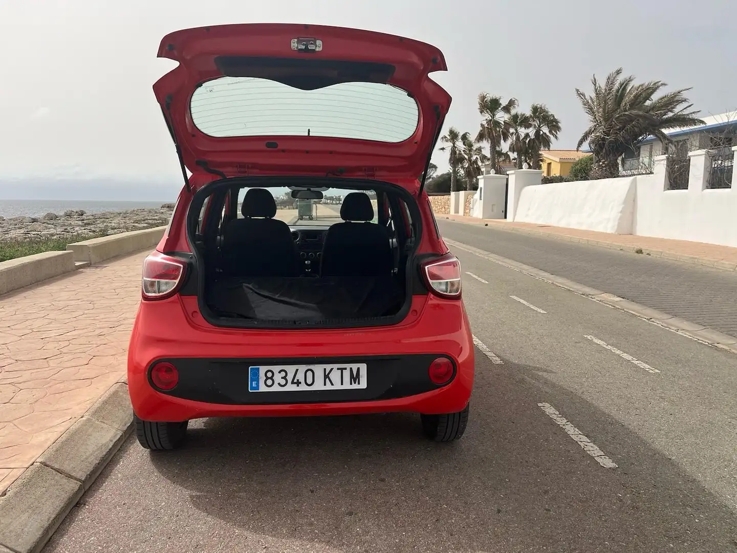 Hyundai i10 Go Rojo - 2