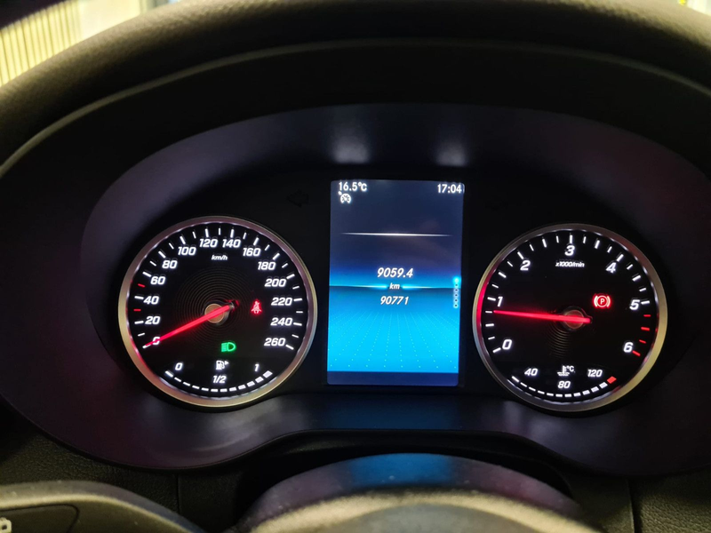 Mercedes-Benz C 180 d T-Modell / LED HP / GEPFLEGT / — photo 13