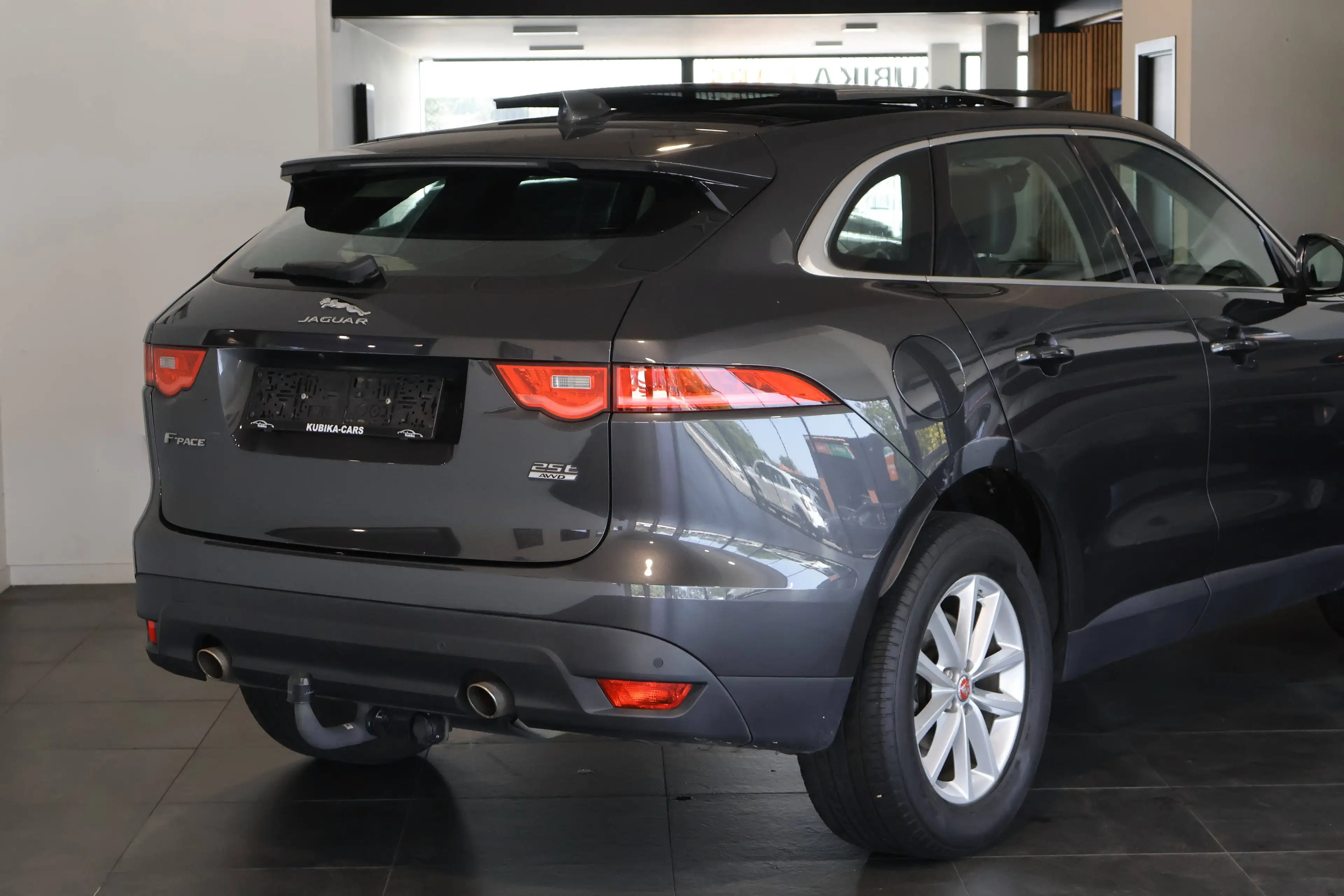 Jaguar F-Pace 2.0 T AWD Carplay Pano Leder Trekhaak Garantie* — photo 5