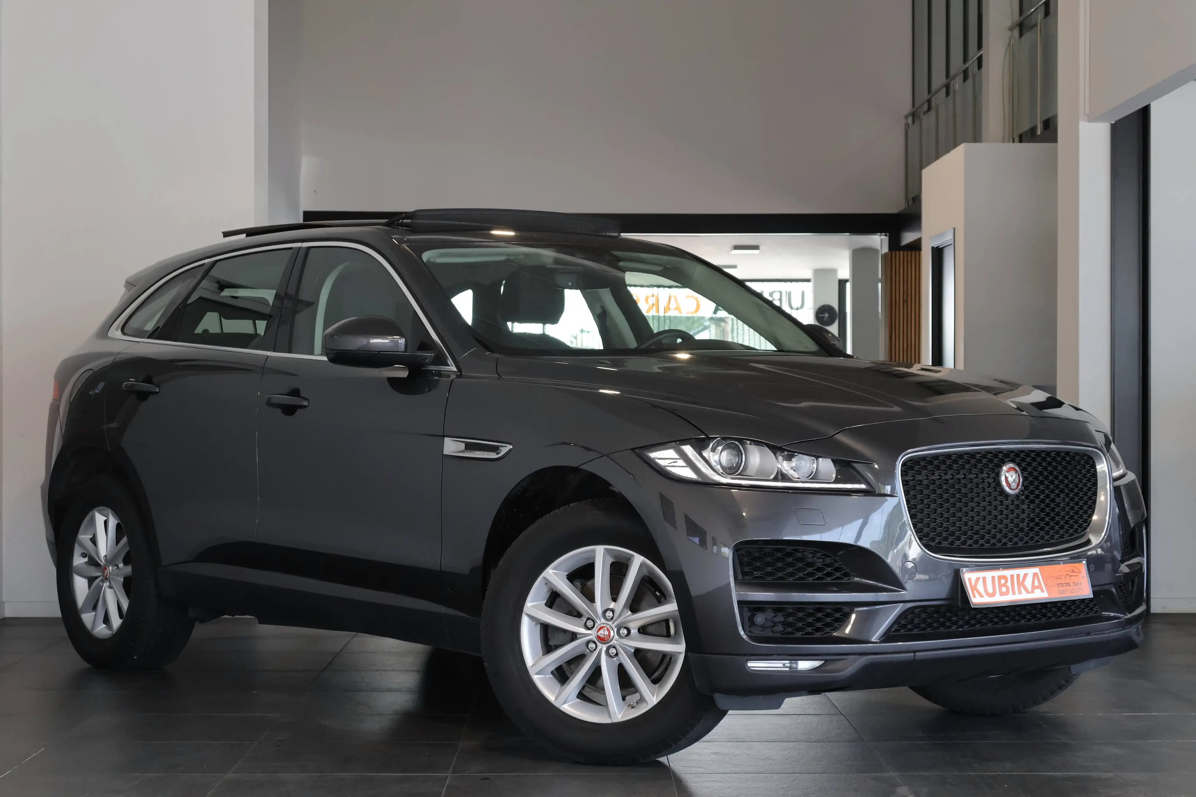 Jaguar F-Pace 2.0 T AWD Carplay Pano Leder Trekhaak Garantie* — photo 3