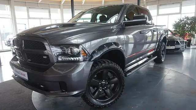Dodge RAM 1500 HEMI 5.7L CREW CAB SPORT *HOCH & BREIT