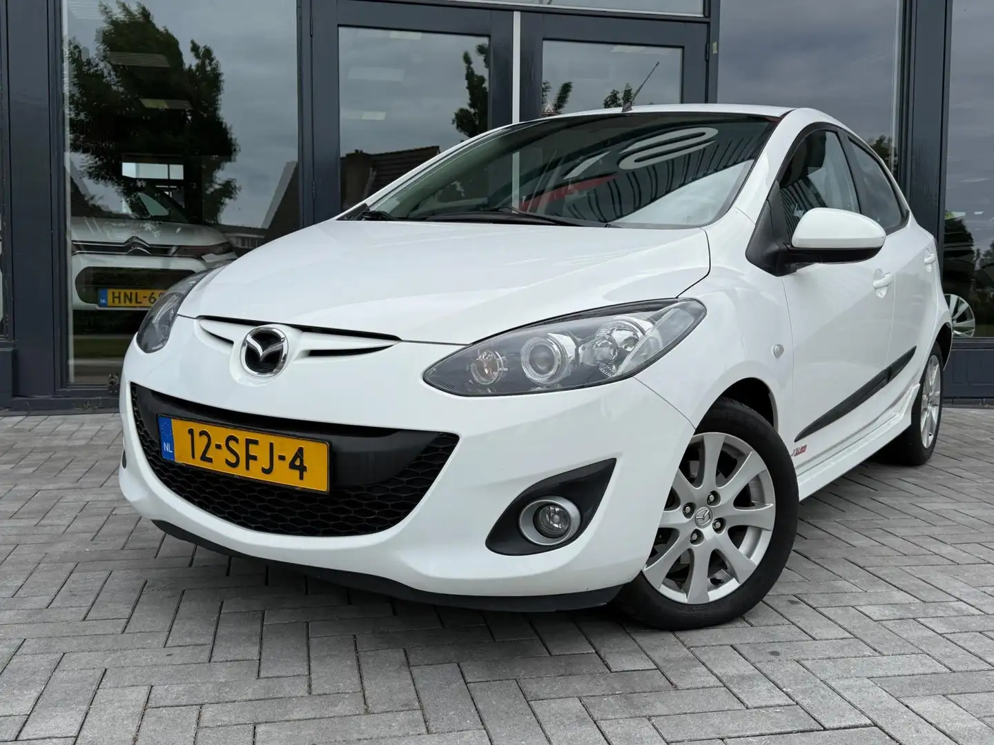 Mazda 2 1.3 BIFUEL GT-M Line Airco Benzine LPG G3 Nap Blanc - 2
