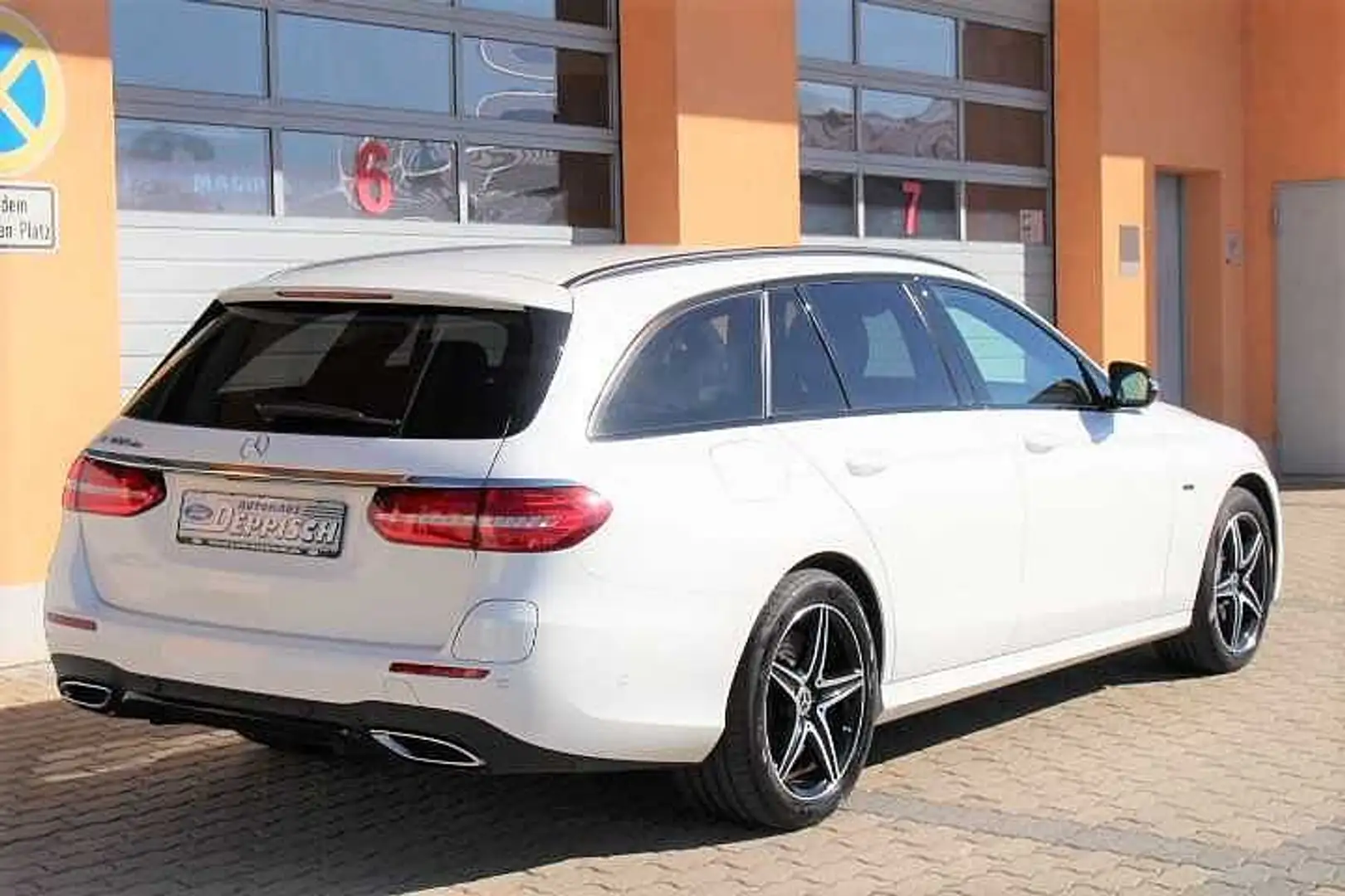 Mercedes-Benz E 300 de T 9G-TRONIC AMG Line PLUG-IN-HYBRID E Blanc - 2