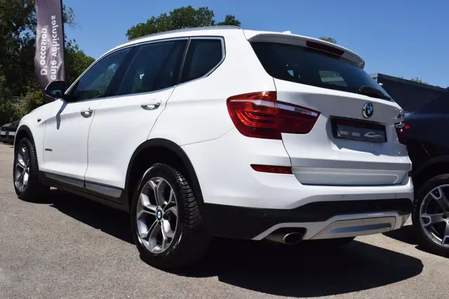 BMW X3 view 10