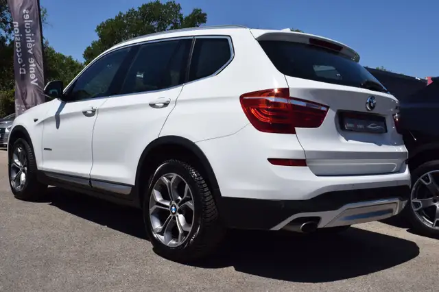 BMW X3 view 11