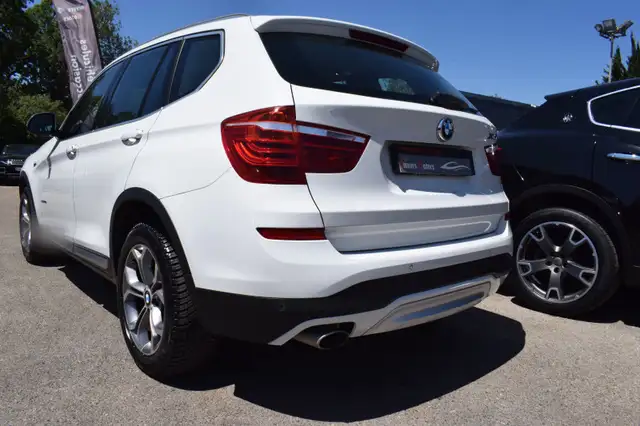 BMW X3 view 12