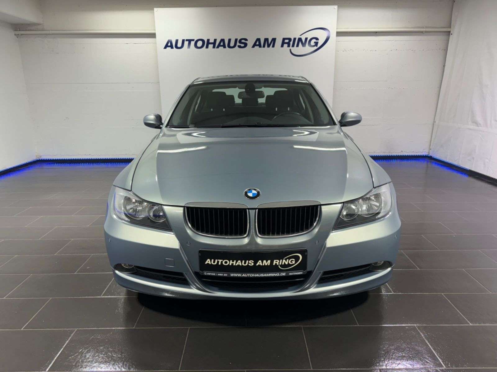 Second hand Bmw 3 Series 320