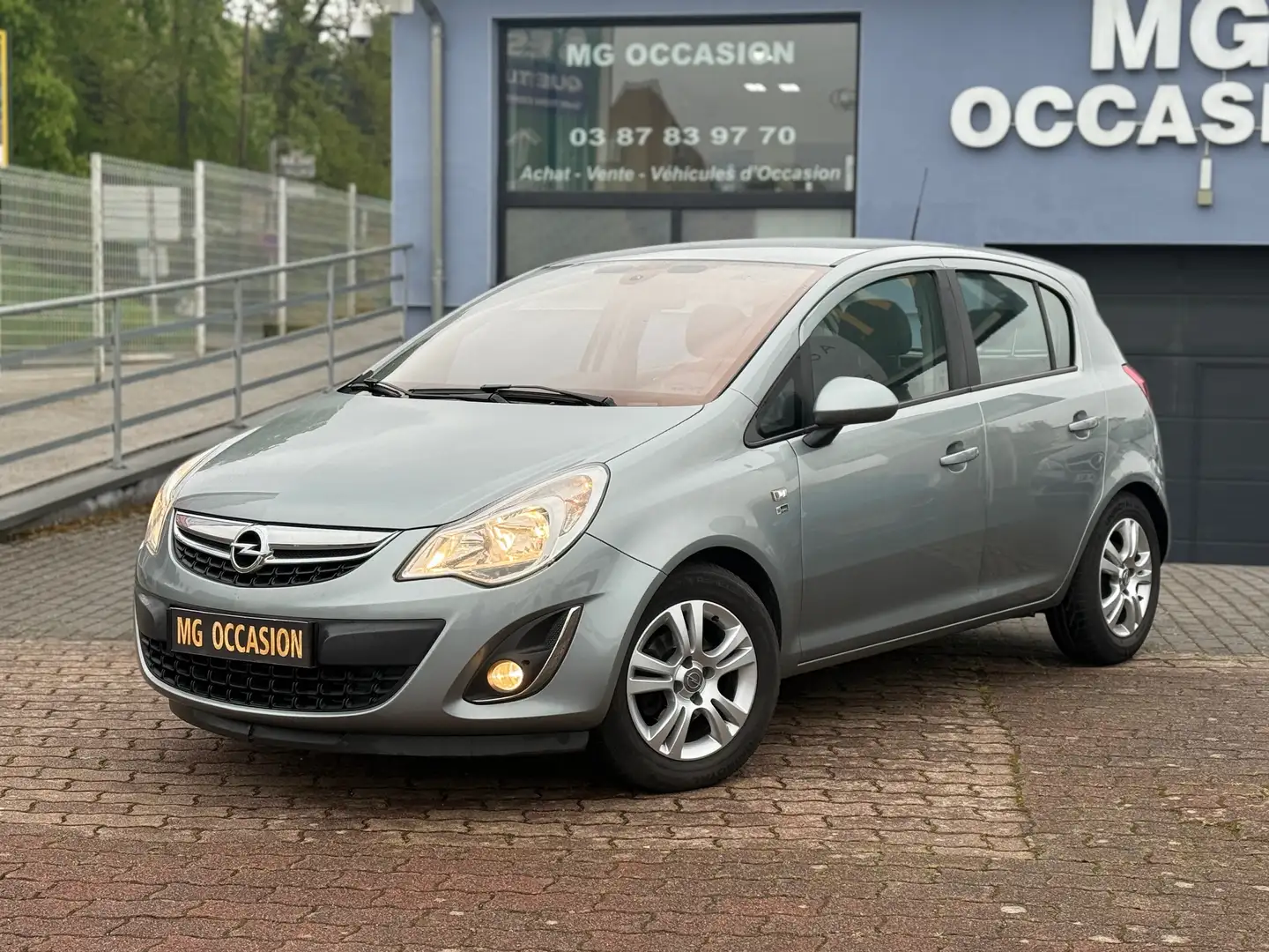Opel Corsa Corsa 1.3 cdti 95 ch ecoFlex  S&S 150ème Anvrs Gris - 2