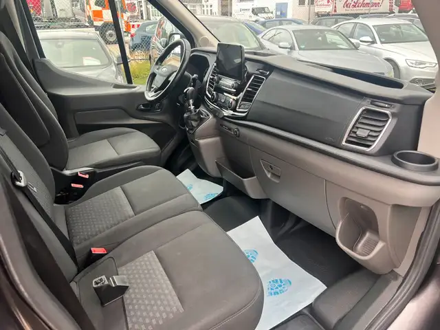 Ford Transit view 10