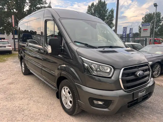 Ford Transit view 3