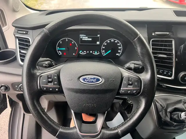 Ford Transit view 16