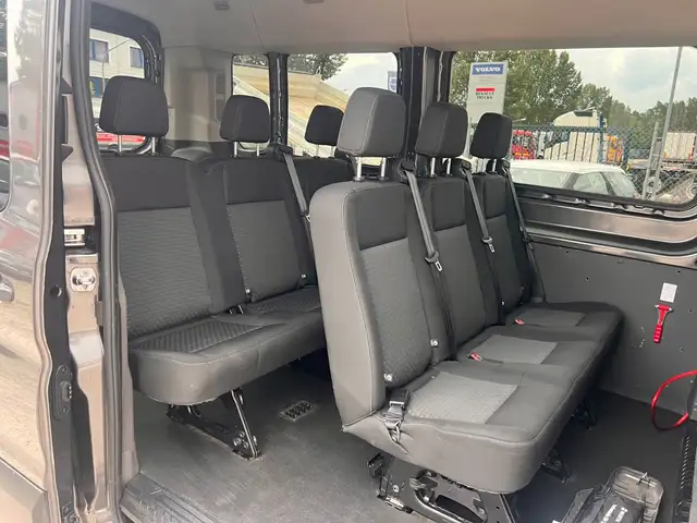 Ford Transit view 11