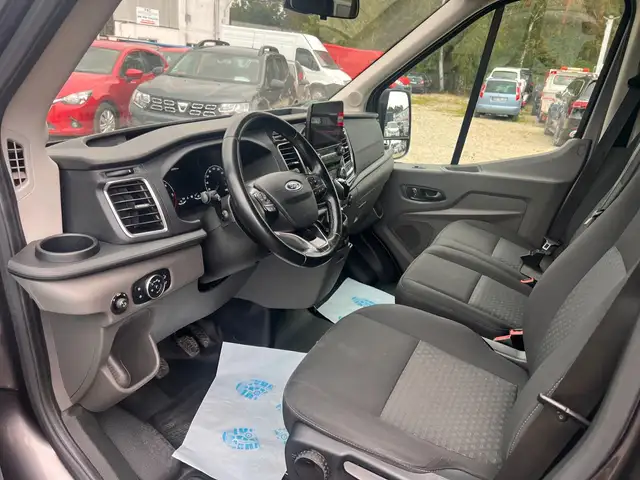 Ford Transit view 8