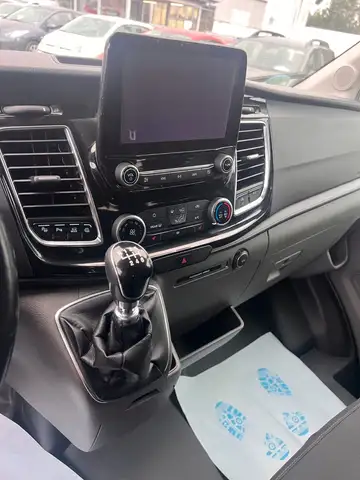 Ford Transit view 18