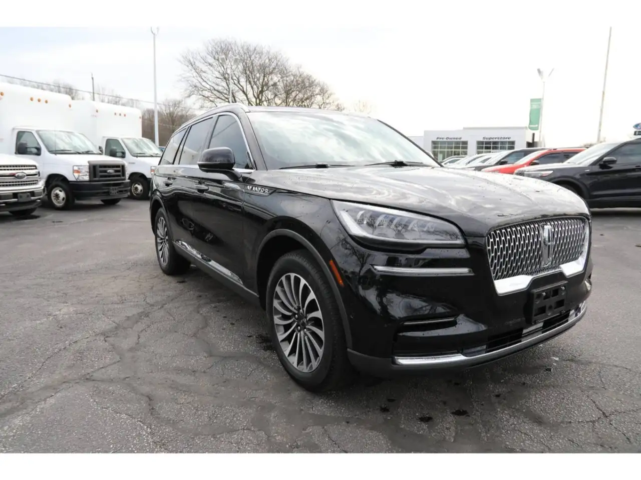 Lincoln Aviator снимка Lincoln Aviator